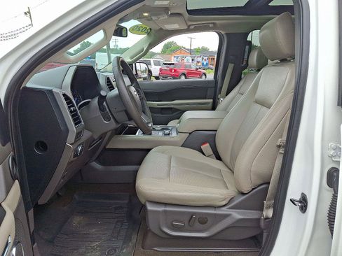Used 2020 Ford Expedition XLT w/ Equipment Group 202A image 16