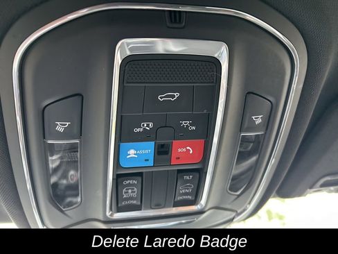 Used 2023 Jeep Grand Cherokee L Laredo AWD/4WD image 27