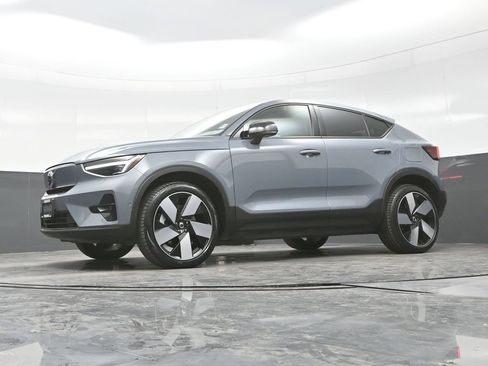 Used 2023 Volvo C40 P8 Recharge Ultimate w/ Protection Package Premier AWD/4WD image 20