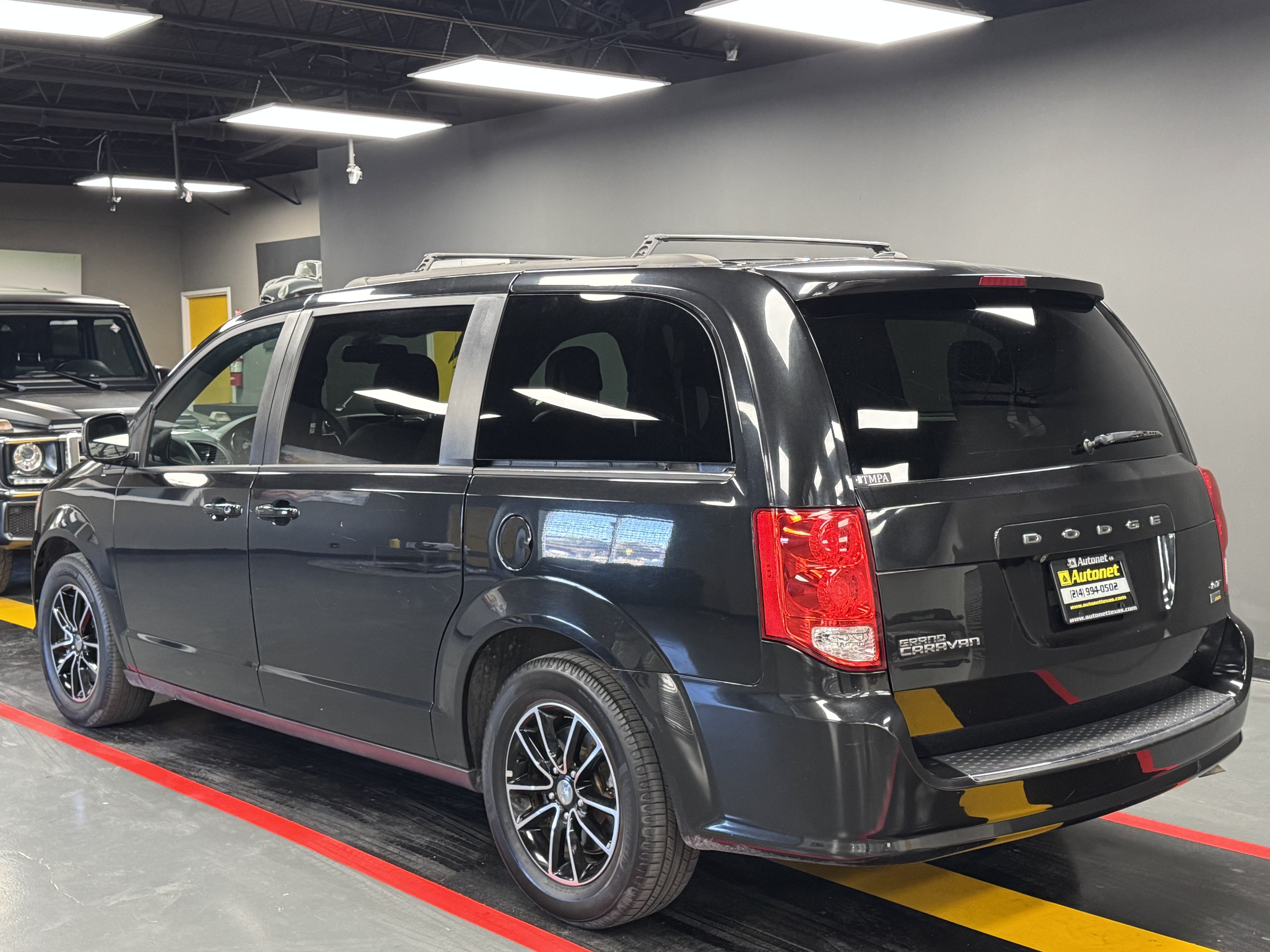 Used 2018 Dodge Grand Caravan GT FWD image 6