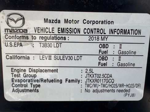 Used 2018 MAZDA CX-5 Touring w/ Preferred Equipment Package FWD image 21