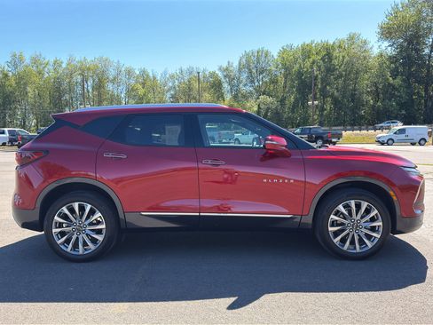 Used 2024 Chevrolet Blazer Premier w/ Driver Confidence II Package AWD/4WD image 28