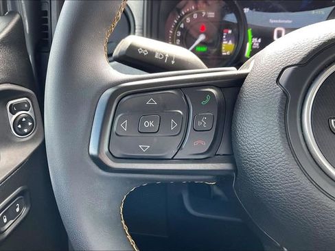 Used 2024 Jeep Wrangler Unlimited AWD/4WD image 20