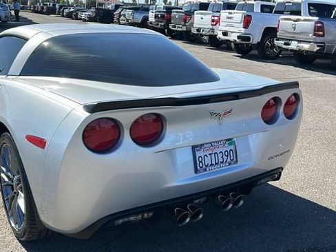 Used 2013 Chevrolet Corvette Coupe RWD image 21