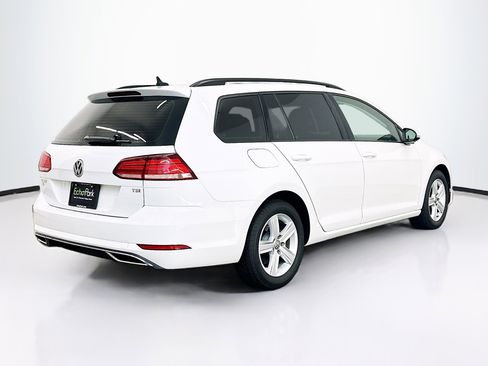 Used 2018 Volkswagen Golf SE FWD image 9