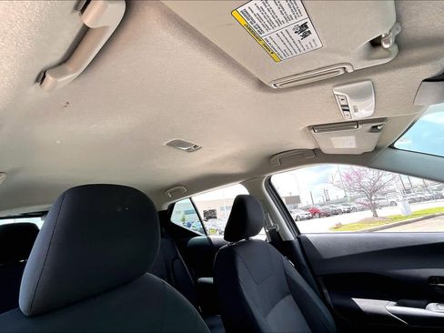 Used 2025 Nissan Kicks Play S image 24