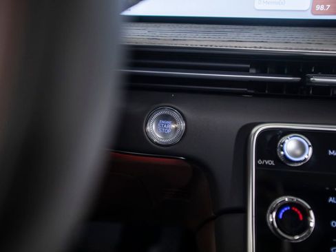 Used 2025 Genesis GV80 3.5T Prestige image 34