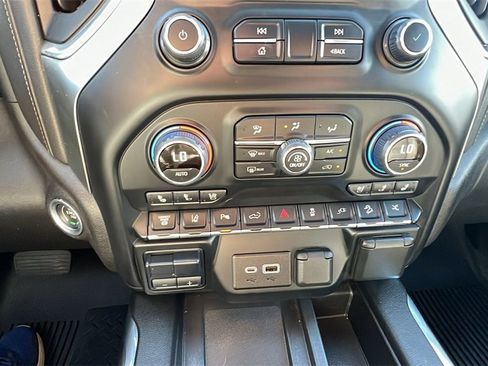 Certified 2022 Chevrolet Silverado 2500 LTZ w/ LTZ Plus Package image 31