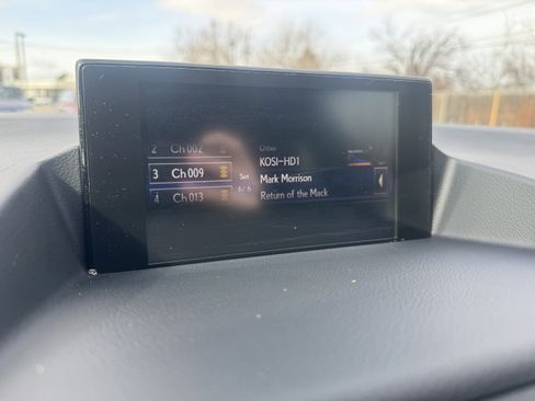 Used 2015 Lexus CT 200h w/ Navigation Package image 23