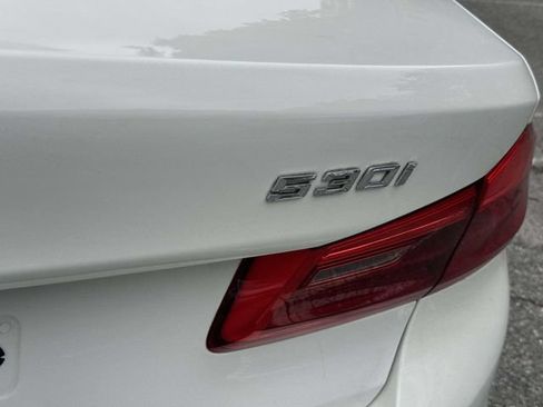 Used 2018 BMW 530i RWD image 11