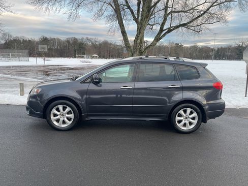 Used 2011 Subaru Tribeca Touring AWD/4WD image 14
