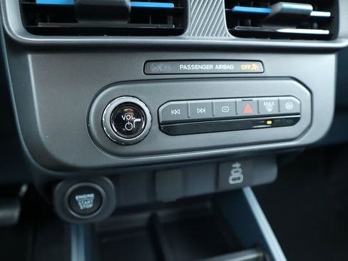 New 2026 Ford Maverick Lobo AWD/4WD image 7