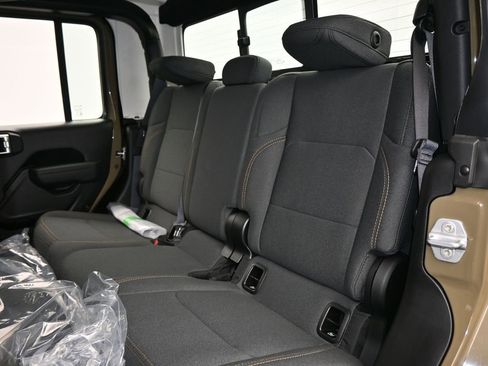 New 2026 Jeep Gladiator Sport image 26