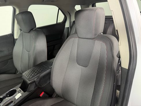 Used 2017 Chevrolet Equinox LT w/ Convenience Package FWD image 13