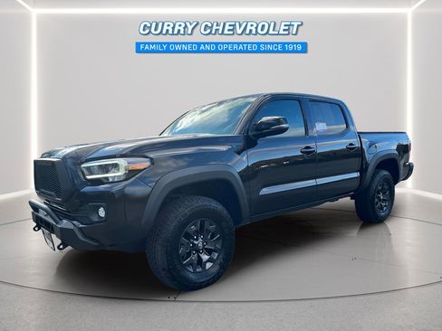 Used 2023 Toyota Tacoma TRD Off-Road image 4