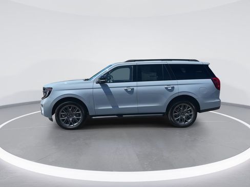 New 2026 Ford Expedition Platinum w/ Stealth Appearance Package AWD/4WD image 5