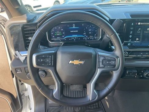 Used 2025 Chevrolet Silverado 1500 LT image 33