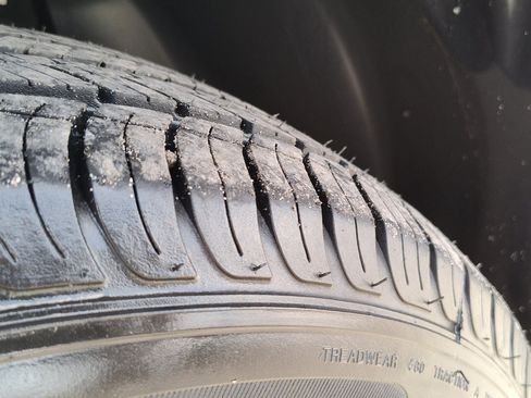 Used 2022 Nissan Frontier SV image 13