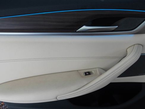 Certified 2023 BMW 530e w/ Premium Package RWD image 31