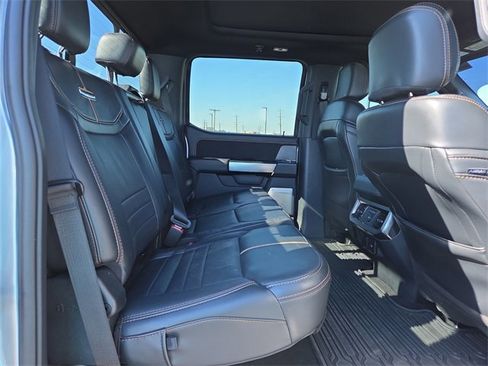 Used 2024 Ford F250 Platinum image 14