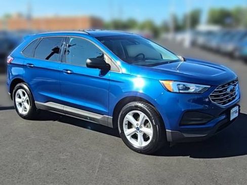 Certified 2020 Ford Edge SE FWD image 3