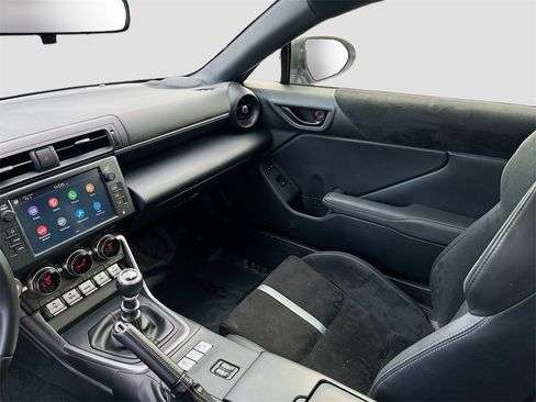 Used 2023 Toyota GR86 Premium image 22