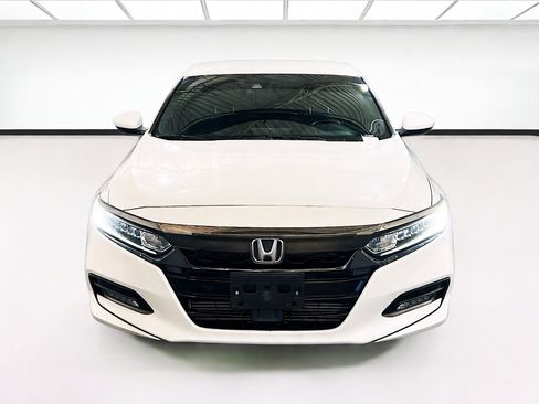 Used 2020 Honda Accord Sport image 2