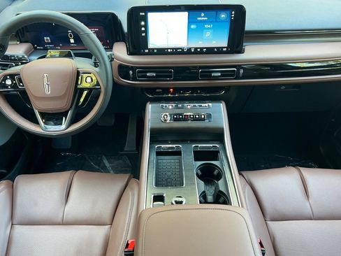 New 2026 Lincoln Aviator Reserve AWD/4WD image 10