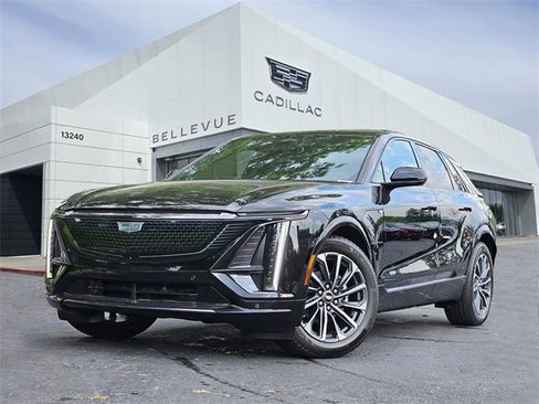 New 2025 Cadillac Lyriq Sport image 1