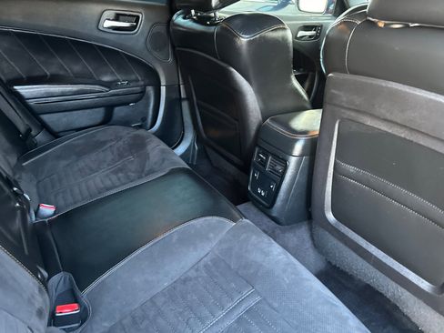 Used 2017 Dodge Charger R/T image 17