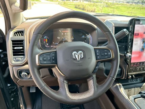Used 2025 RAM 2500 Limited image 14