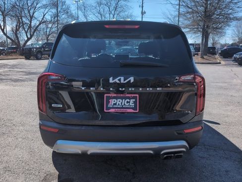 Used 2022 Kia Telluride EX w/ EX Premium Package image 6