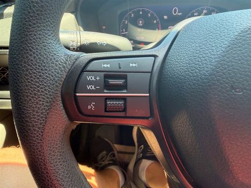 Used 2023 Honda Accord EX image 24