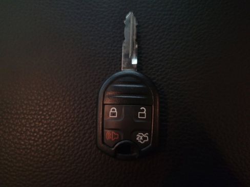 Used 2017 Ford Expedition XLT image 32