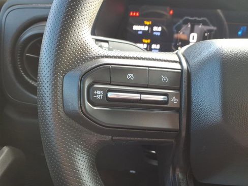 Used 2024 Chevrolet Colorado Trail Boss w/ Technology Package image 21