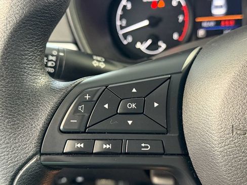 Used 2024 Nissan Altima 2.5 S FWD image 24