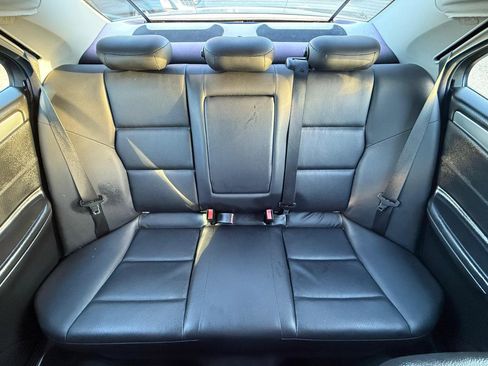 Used 2006 Mercedes-Benz C 230 Sedan w/ Sunroof Pkg image 20