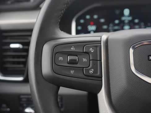 Used 2025 GMC Sierra 3500 Denali w/ Denali Reserve Package image 26