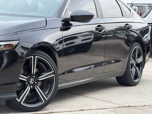 Used 2024 Honda Accord Sport image 3