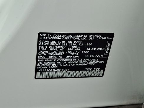 Certified 2022 Volkswagen Atlas SEL R-Line image 29