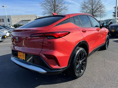 Used 2024 Buick Envista Sport Touring w/ Convenience II Package image 3