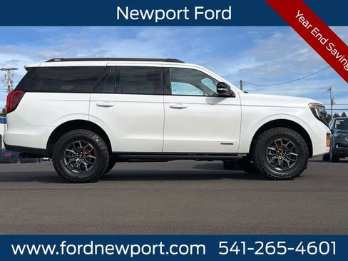 New 2026 Ford Expedition Tremor image 2