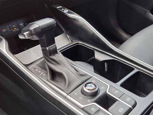 New 2025 Kia Sorento S AWD/4WD image 17