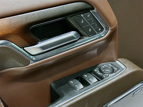 Certified 2024 GMC Sierra 2500 Denali w/ Denali Reserve Package image 24