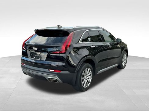 Used 2021 Cadillac XT4 Premium Luxury image 10
