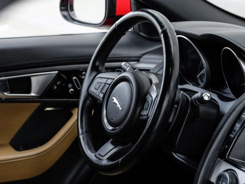 Used 2014 Jaguar F-TYPE Convertible RWD image 17