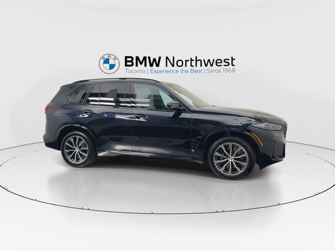 Used 2026 BMW X5 xDrive40i w/ M Sport Package AWD/4WD image 5