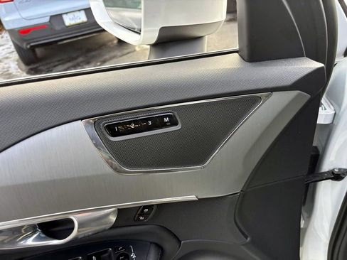 Used 2023 Volvo XC90 B5 Core w/ Protection Package Premier image 12