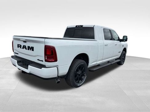 New 2026 RAM 2500 Laramie AWD/4WD image 7