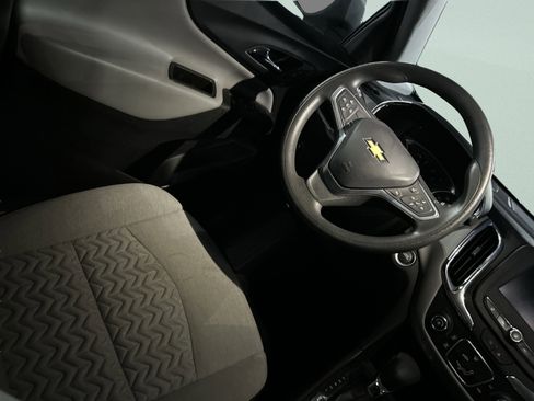 Used 2023 Chevrolet Equinox LT image 40